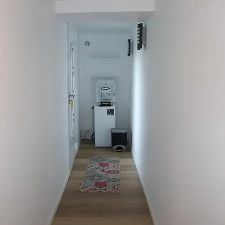 דירה 50 M2 Avec Parking Gratuit Sur Place *