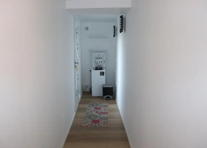 Apartamento 50 M2 Avec Parking Gratuit Sur Place *
